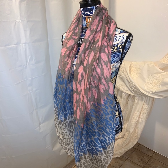 Long Multi Colored Scarf or Light Wrap as pictured - Picture 4 of 4